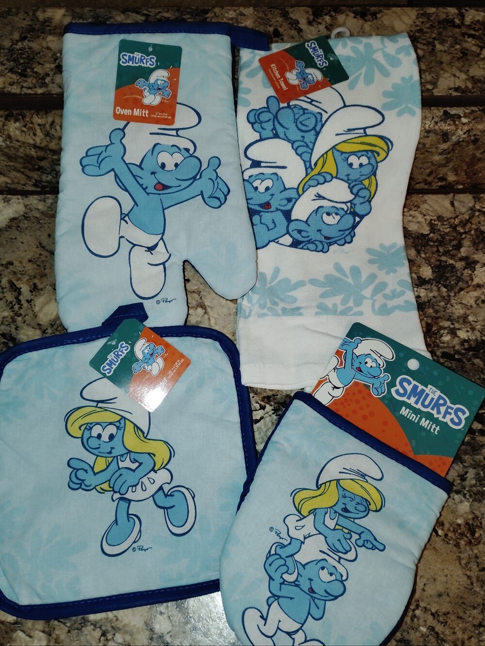 The Smurfs Blue Character Oven Mitt Pot Holder Towel Mini Mint New Set Kitchen - Picture 3 of 4